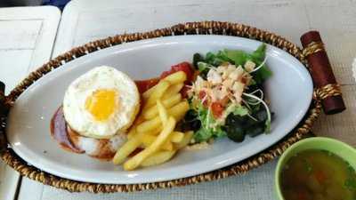 Mokuola Hawaii, กรุงเทพมหานคร (กทม.)