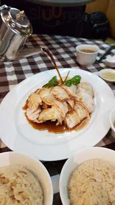 ไอซ์ มาเนีย สาขา เซนทรัลพลาซ่า ปิ่นเกล้า