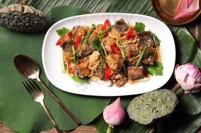 ร้านอาหารไทยเพื่อนรัก