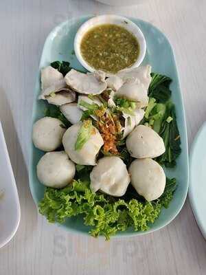 ก๋วยเตี๋ยวพริกสด