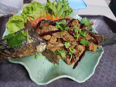 ร้านอาหาร กอไผ่