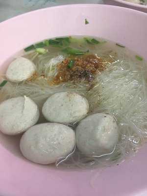 แม่ตุ๋ม เจ๊ไนท์