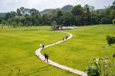 ร้านอาหารครัวบ้านขาม (นครนายก)