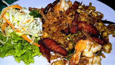 ร้านอาหาร เบากบาล