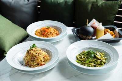 ร้าน เกรฮาวด์ คาเฟ่ สาขา มาร์เก็ต เพลส นางลิ้นจี่