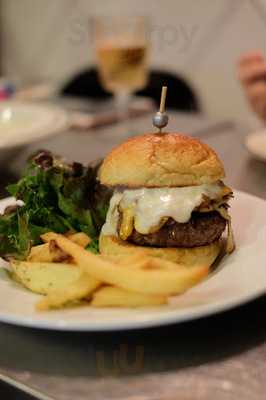 The Artwins Restaurant and Bar