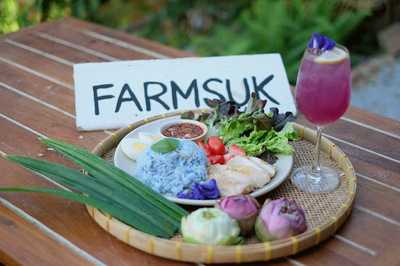 ฟาร์มสุขคาเฟ่แอนด์บิสโทร menu