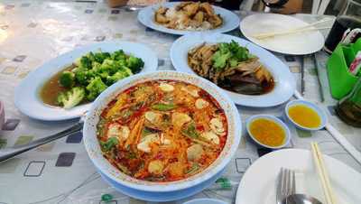 ราชาข้าวต้มผักบุ้งลอยฟ้า