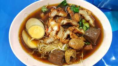 ก๋วยจั๊บสามทุ่มสูตรแต้จิ๋ว