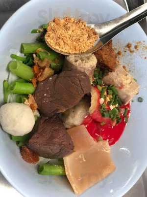 เย็นตาโฟฮ่องเต้