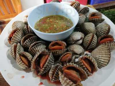 ส้มตำน้องฝ้าย