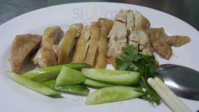 ข้าวมันไก่สวนผัก