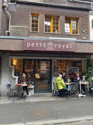 Petit Royal Café