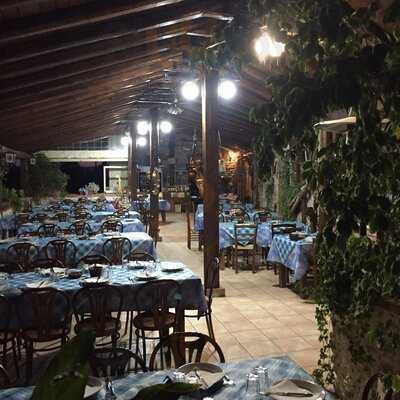 Ristorante Dell'agriturismo Di Petru I 'ntoni