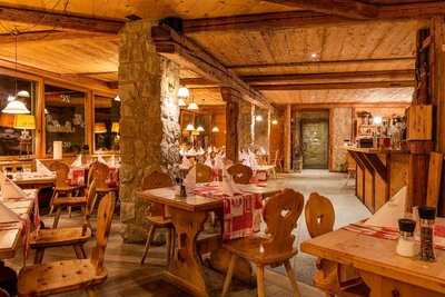 La Baracca, St. Moritz, St. Moritz - Menu, prices, restaurant rating