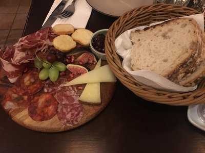 Marina Tapas Restaurang