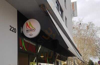 Mondo Pizzeria & Restaurant