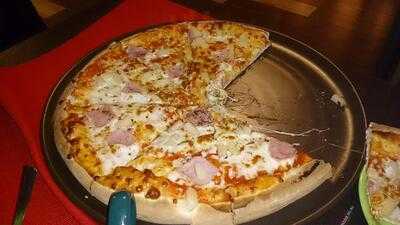 Omega Pizza, Góra Kalwaria