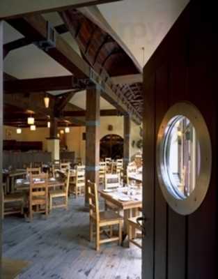 Boathouse Restaurant