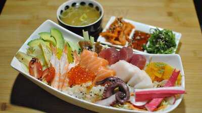 Miseczka Oshin. Sushi bar