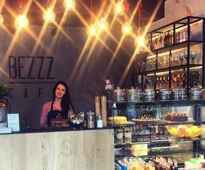 Bezzz Cafe