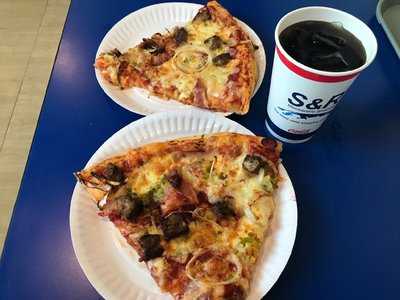 S R New York Style Pizza Cebu City Original Menus Reviews And Prices