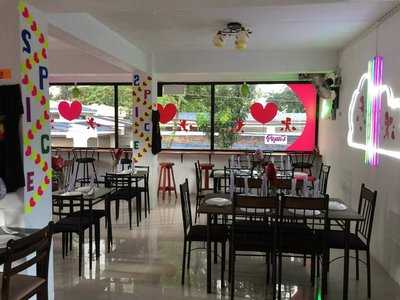 Spice Cafe & Restaurant