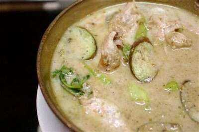 Som's Authentic Thai Cuisine "Little Bangkok"