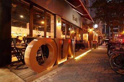 Ola Bar & Restaurant