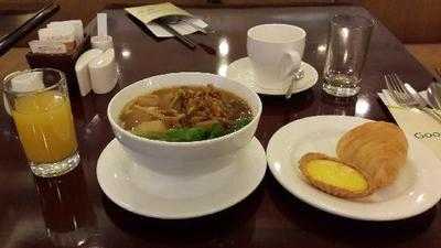 皇冠假日酒店舐香咖啡厅
