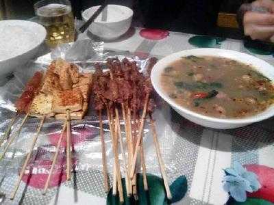 特色羊肉羊杂米粉(解放碑店), 重庆市