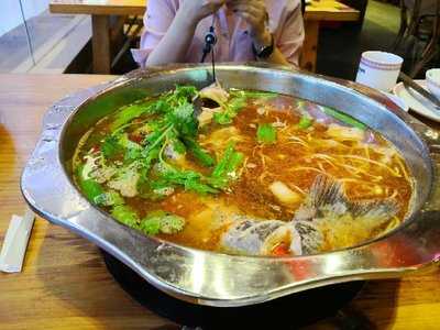 老凯里酸汤鱼(鸿通城店)