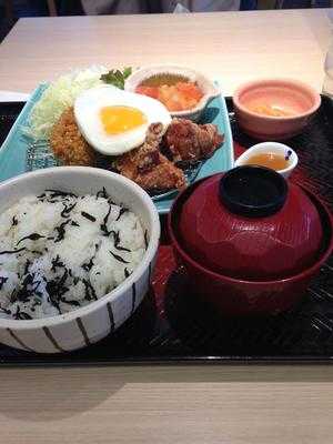 大戸屋 五反田東口駅前店