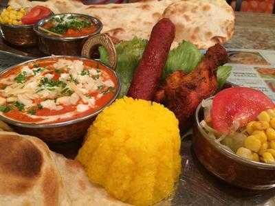 本格インド料理 ラズィーズ 市ヶ尾店