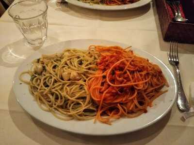 トラットリア ベルマーレ