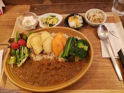 玄米＆やさいカフェ玄三庵 梅田エスト店