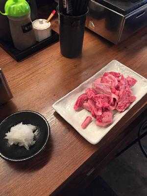 俺の肉 西口本店