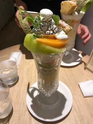 パフェ専門店 幸せのレシピ スイート Plus店, 札幌市