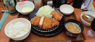 Sガスト 幡ケ谷店