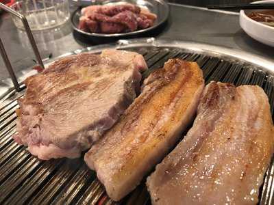 おいらの肉屋, 新宿区