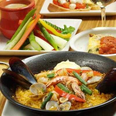 タパスブランコ アキバトリム店