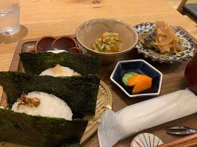 おむすび カフェ