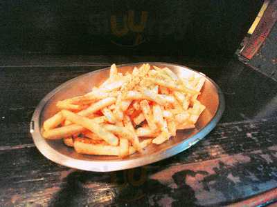 ラコスバーRACCOS BAR