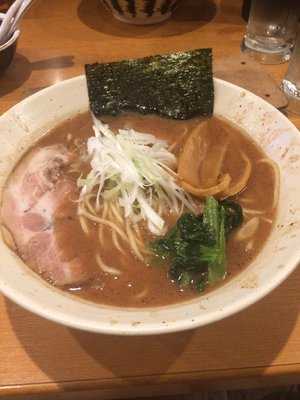 三代目 鳥メロ 目白通店
