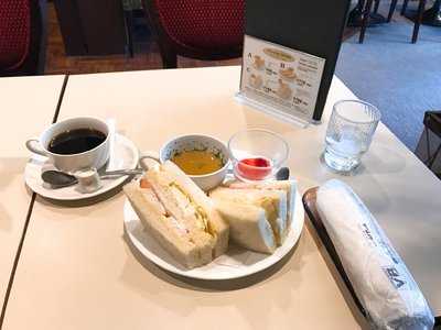 喫茶室ルノアール 千駄ヶ谷駅前店, 渋谷区