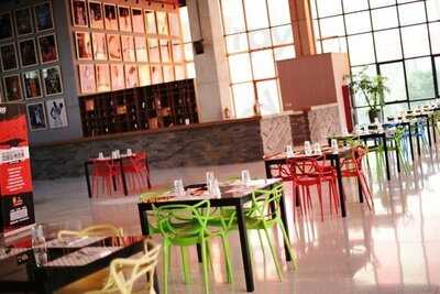 Hi-park Bar And Grill