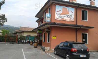 RED MOUNTAIN PUB, Monte di Malo