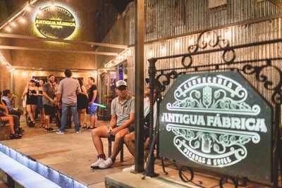 Antigua Fabrica Bar
