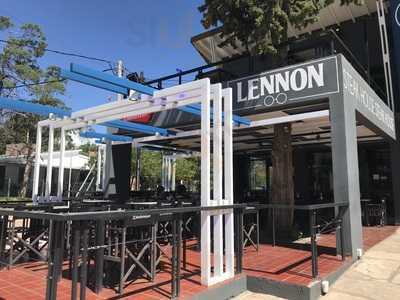 Lennon Steak House