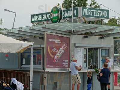 Würstelstand Beim Stadion